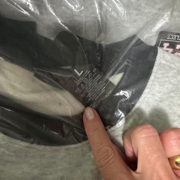 NFL Atlanta Falcons sweatshirt! NWT - Picture 2 of 6